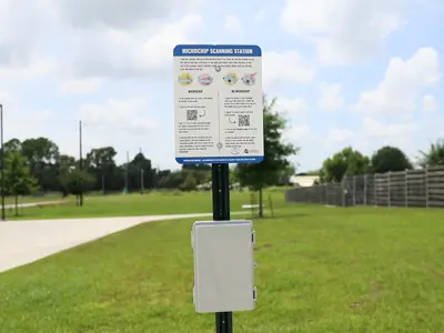 Microchip Scanning Station Sign
